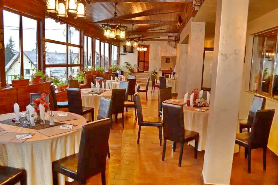 Szebenjuharos Szállás | Kemping / turistapihenő (K1220-2) A kép szerzői jogvédelem alatt állhat. Javasolt a kapcsolatfelvétel a jog tulajdonossal.