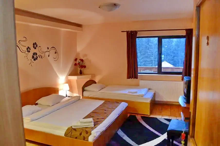 Szebenjuharos Szállás | Kemping / turistapihenő (K1220-8) A kép szerzői jogvédelem alatt állhat. Javasolt a kapcsolatfelvétel a jog tulajdonossal.