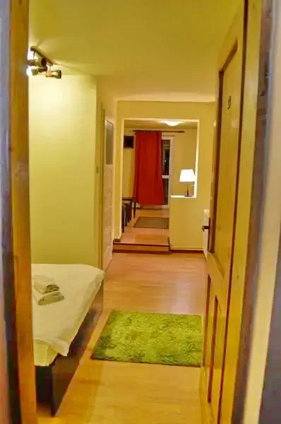 Păltiniș Cazare | Camping / Popas turistic (K1220-23) Imaginea poate fi supusă drepturilor de autor. Se recomandă contactarea titularului drepturilor.