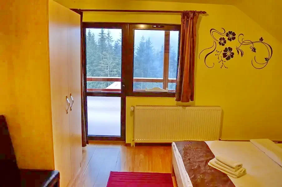 Păltiniș Cazare | Vila (K1220-29) Imaginea poate fi supusă drepturilor de autor. Se recomandă contactarea titularului drepturilor. Păltiniș Cazare | Vila (K1220-29) Imaginea poate fi supusă drepturilor de autor. Se recomandă contactarea titularului drepturilor.