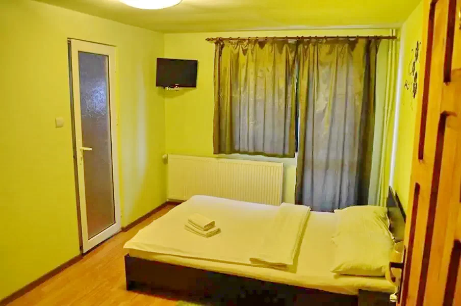 Szebenjuharos Szállás | Kemping / turistapihenő (K1220-32) A kép szerzői jogvédelem alatt állhat. Javasolt a kapcsolatfelvétel a jog tulajdonossal.