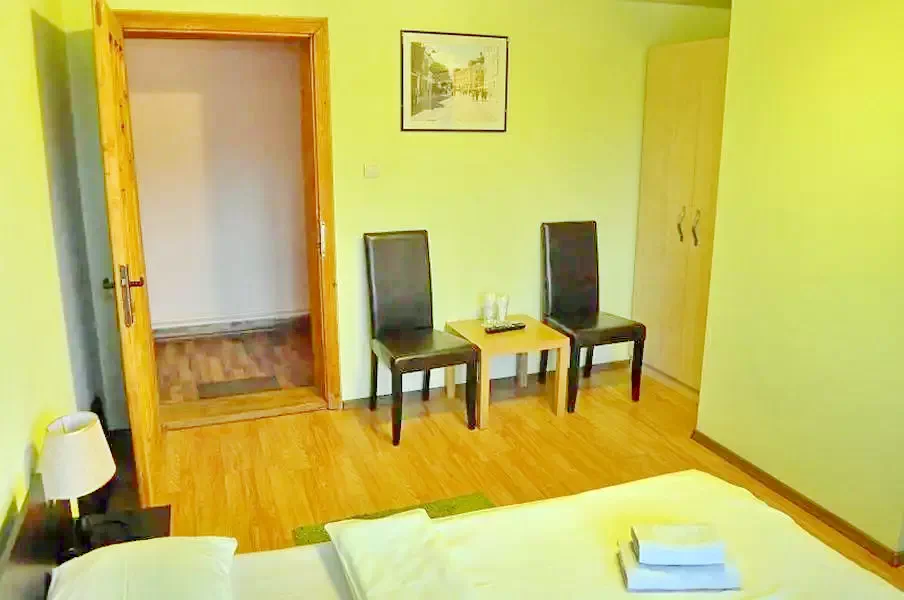 Szebenjuharos Szállás | Kemping / turistapihenő (K1220-34) A kép szerzői jogvédelem alatt állhat. Javasolt a kapcsolatfelvétel a jog tulajdonossal.