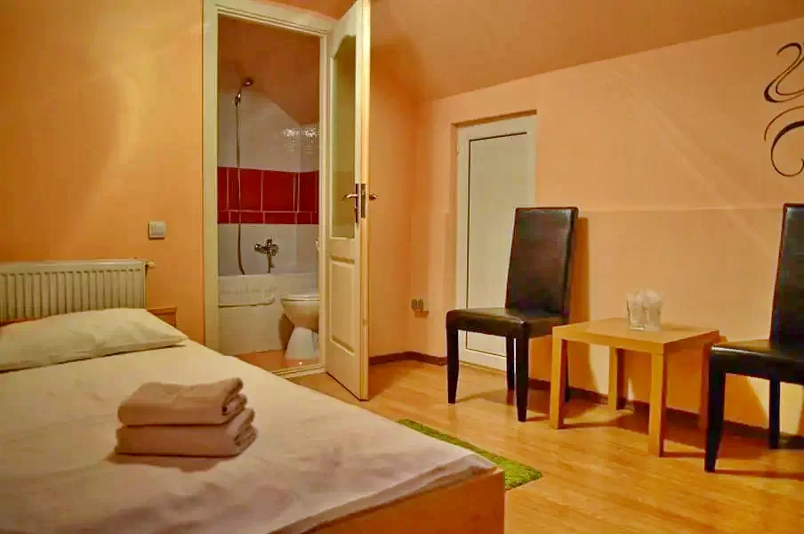 Szebenjuharos Szállás | Kemping / turistapihenő (K1220-35) A kép szerzői jogvédelem alatt állhat. Javasolt a kapcsolatfelvétel a jog tulajdonossal.