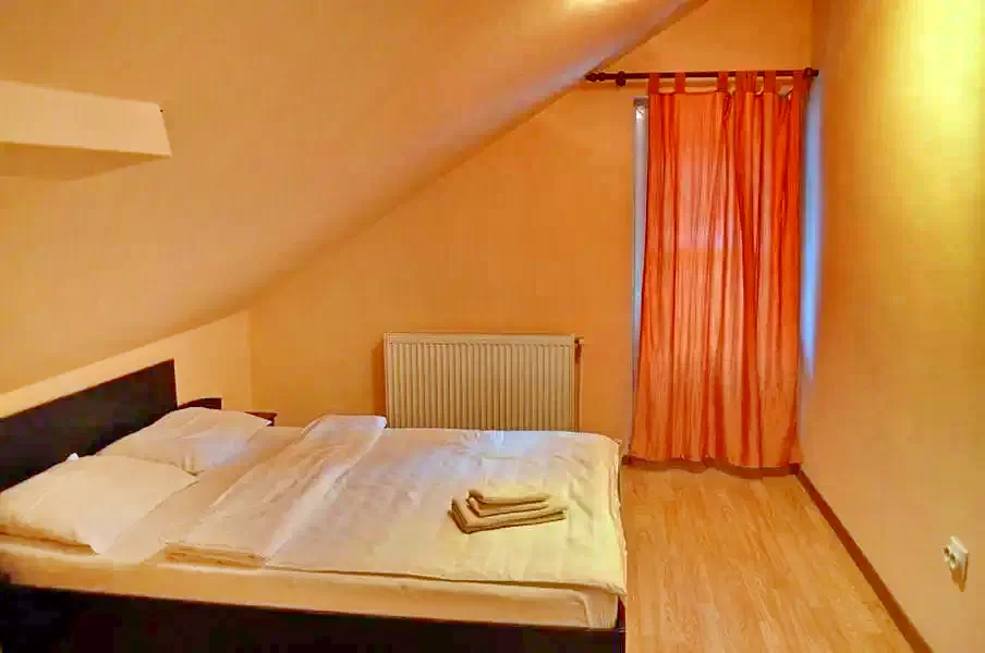 Păltiniș Cazare | Vila (K1220-36) Imaginea poate fi supusă drepturilor de autor. Se recomandă contactarea titularului drepturilor. Păltiniș Cazare | Vila (K1220-36) Imaginea poate fi supusă drepturilor de autor. Se recomandă contactarea titularului drepturilor.