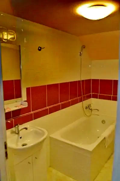 Păltiniș Cazare | Vila (K1220-50) Imaginea poate fi supusă drepturilor de autor. Se recomandă contactarea titularului drepturilor. Păltiniș Cazare | Vila (K1220-50) Imaginea poate fi supusă drepturilor de autor. Se recomandă contactarea titularului drepturilor.