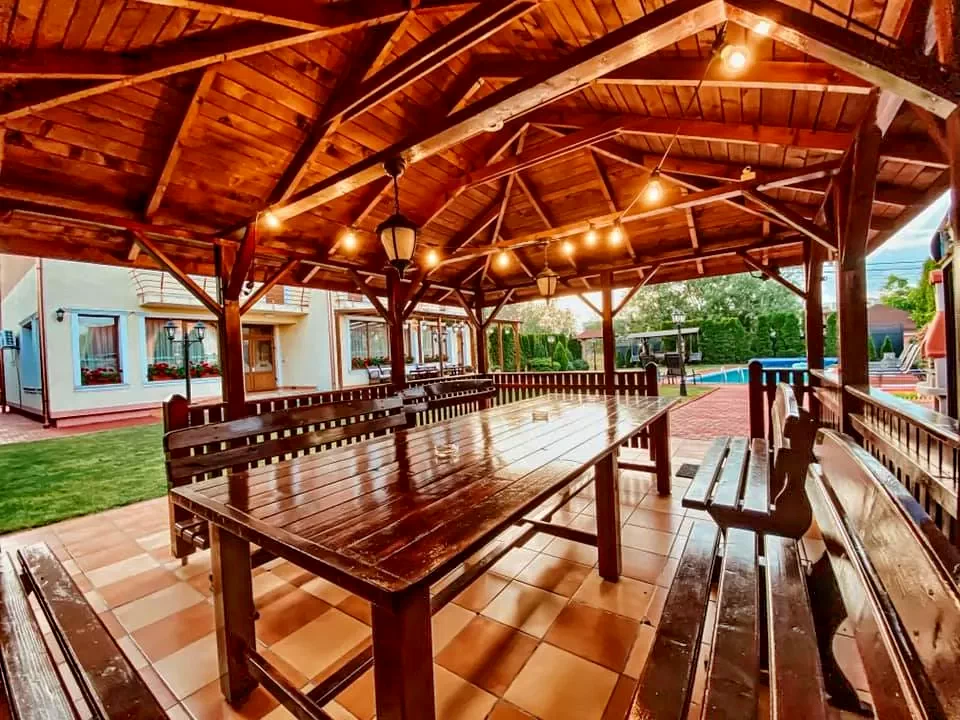 Băile Felix Cazare | Motel (K0775-2) Imaginea poate fi supusă drepturilor de autor. Se recomandă contactarea titularului drepturilor.