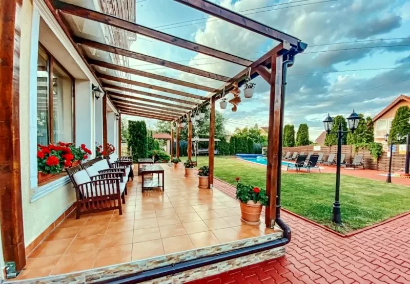 Băile Felix Cazare | Motel (K0775-43) Imaginea poate fi supusă drepturilor de autor. Se recomandă contactarea titularului drepturilor.