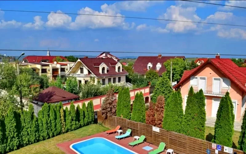 Băile Felix Cazare | Motel (K0775-46) Imaginea poate fi supusă drepturilor de autor. Se recomandă contactarea titularului drepturilor.