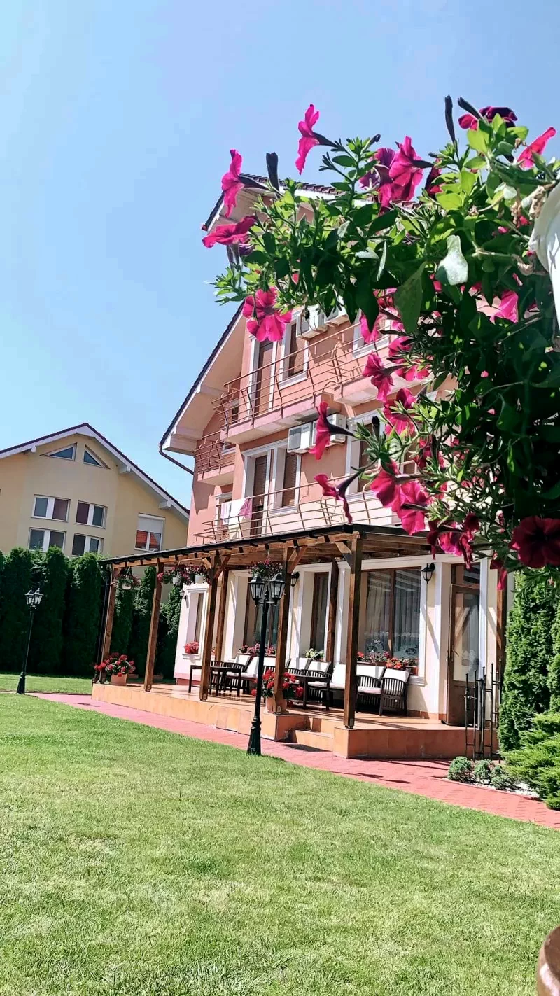 Félixfürdő Szállás | Motel (K0775-50) A kép szerzői jogvédelem alatt állhat. Javasolt a kapcsolatfelvétel a jog tulajdonossal.