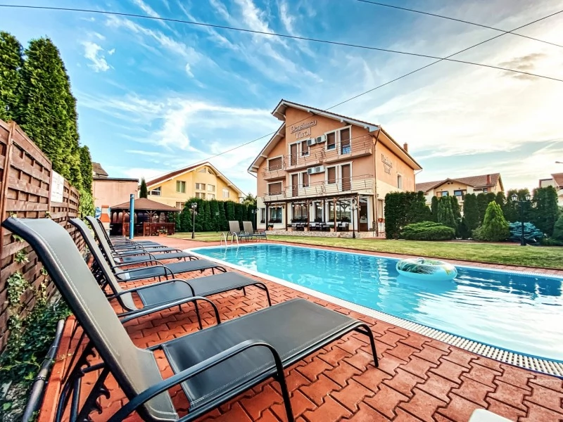 Félixfürdő Szállás | Motel (K0775-57) A kép szerzői jogvédelem alatt állhat. Javasolt a kapcsolatfelvétel a jog tulajdonossal.