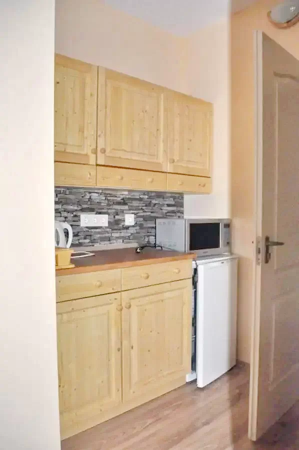 Sântimbru Cazare | Motel (K1134-6) Imaginea poate fi supusă drepturilor de autor. Se recomandă contactarea titularului drepturilor.