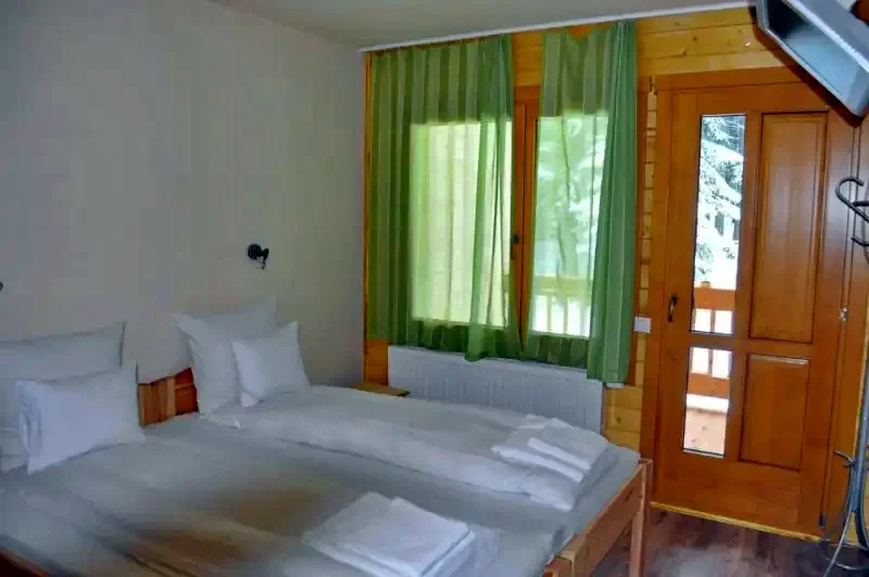 Csíkszentimre Szállás | Motel (K1134-24) A kép szerzői jogvédelem alatt állhat. Javasolt a kapcsolatfelvétel a jog tulajdonossal.