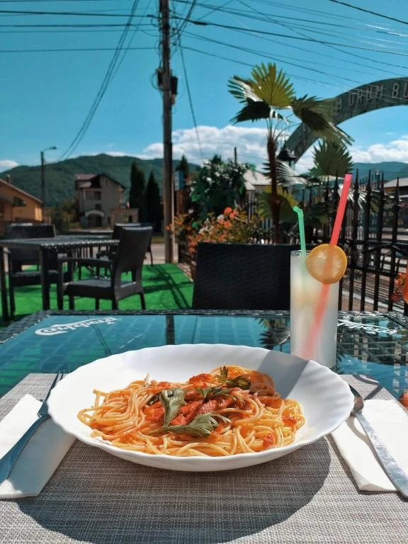 Cazare Piatra Neamt - Hotel Belvedere *** | Karácsonykő - Belvedere Hotel ***. Imaginea poate fi supusă drepturilor de autor. Se recomandă contactarea titularului drepturilor.