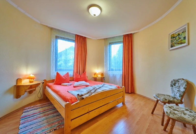 Tusnádfürdő Szállás | Villa (K0698-1) A kép szerzői jogvédelem alatt állhat. Javasolt a kapcsolatfelvétel a jog tulajdonossal.