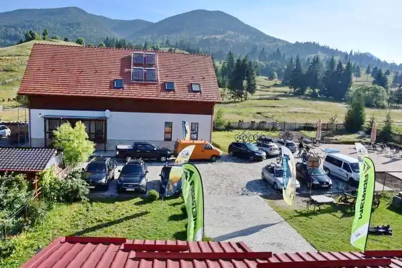 Colibița Cazare | Pensiune (K0973-6) Imaginea poate fi supusă drepturilor de autor. Se recomandă contactarea titularului drepturilor. Colibița Cazare | Pensiune (K0973-6) Imaginea poate fi supusă drepturilor de autor. Se recomandă contactarea titularului drepturilor.