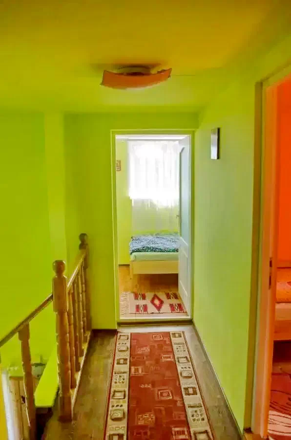 Harghita-Băi Cazare | Cabană (K1203-27) Imaginea poate fi supusă drepturilor de autor. Se recomandă contactarea titularului drepturilor. Harghita-Băi Cazare | Cabană (K1203-27) Imaginea poate fi supusă drepturilor de autor. Se recomandă contactarea titularului drepturilor.