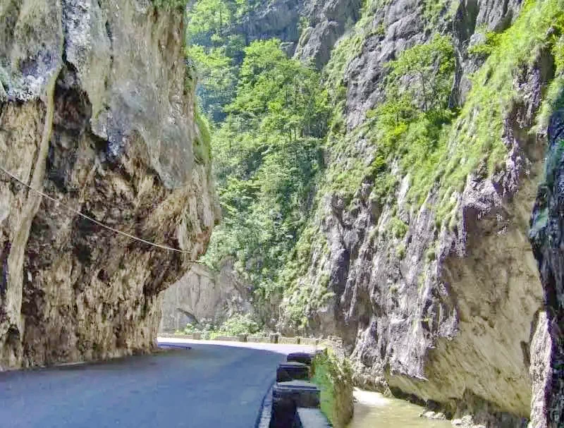 Gyilkostó Szállás | Motel (K1034-17) A kép szerzői jogvédelem alatt állhat. Javasolt a kapcsolatfelvétel a jog tulajdonossal.