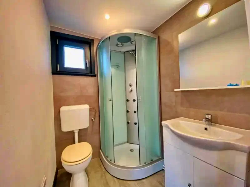 Kézdivásárhely Szállás | Üdülőfalu (K1413-20) A kép szerzői jogvédelem alatt állhat. Javasolt a kapcsolatfelvétel a jog tulajdonossal.