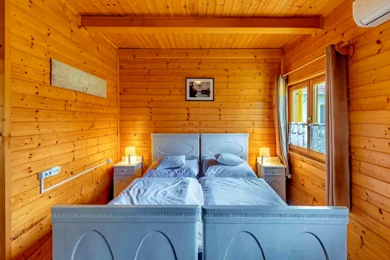 Cazare | Casă de oaspeți (K0961-6) Imaginea poate fi supusă drepturilor de autor. Se recomandă contactarea titularului drepturilor. Cazare | Casă de oaspeți (K0961-6) Imaginea poate fi supusă drepturilor de autor. Se recomandă contactarea titularului drepturilor.