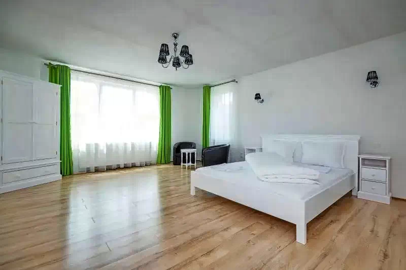 Koronka Szállás | Villa (K1132-2) A kép szerzői jogvédelem alatt állhat. Javasolt a kapcsolatfelvétel a jog tulajdonossal. Koronka Szállás | Villa (K1132-2) A kép szerzői jogvédelem alatt állhat. Javasolt a kapcsolatfelvétel a jog tulajdonossal.