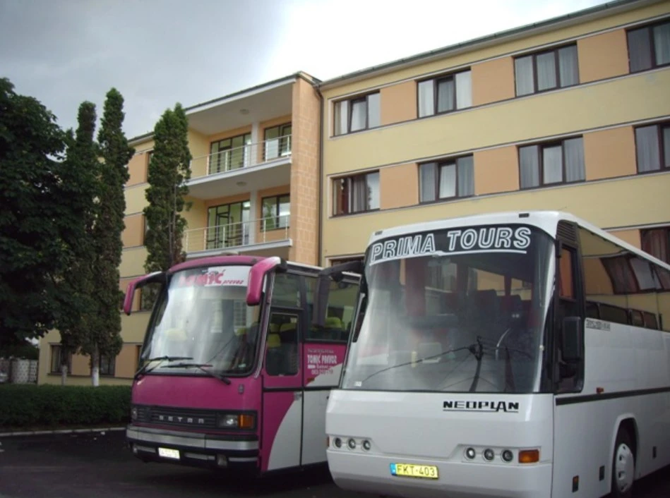 Brașov Cazare | Hotel** (K1531-27) Imaginea poate fi supusă drepturilor de autor. Se recomandă contactarea titularului drepturilor. Brașov Cazare | Hotel** (K1531-27) Imaginea poate fi supusă drepturilor de autor. Se recomandă contactarea titularului drepturilor.