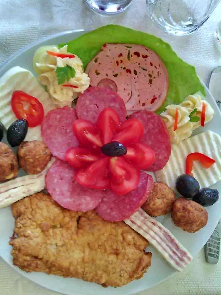 Beliș Cazare | Pensiune (K1011-3) Imaginea poate fi supusă drepturilor de autor. Se recomandă contactarea titularului drepturilor. Beliș Cazare | Pensiune (K1011-3) Imaginea poate fi supusă drepturilor de autor. Se recomandă contactarea titularului drepturilor.