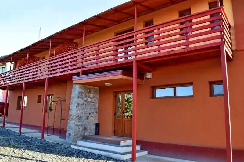 Jósikafalva Szállás | Motel (K1011-36) A kép szerzői jogvédelem alatt állhat. Javasolt a kapcsolatfelvétel a jog tulajdonossal.