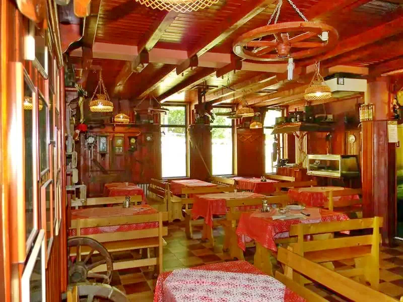 Felsőgirda Szállás | Motel (K0402-4) A kép szerzői jogvédelem alatt állhat. Javasolt a kapcsolatfelvétel a jog tulajdonossal.