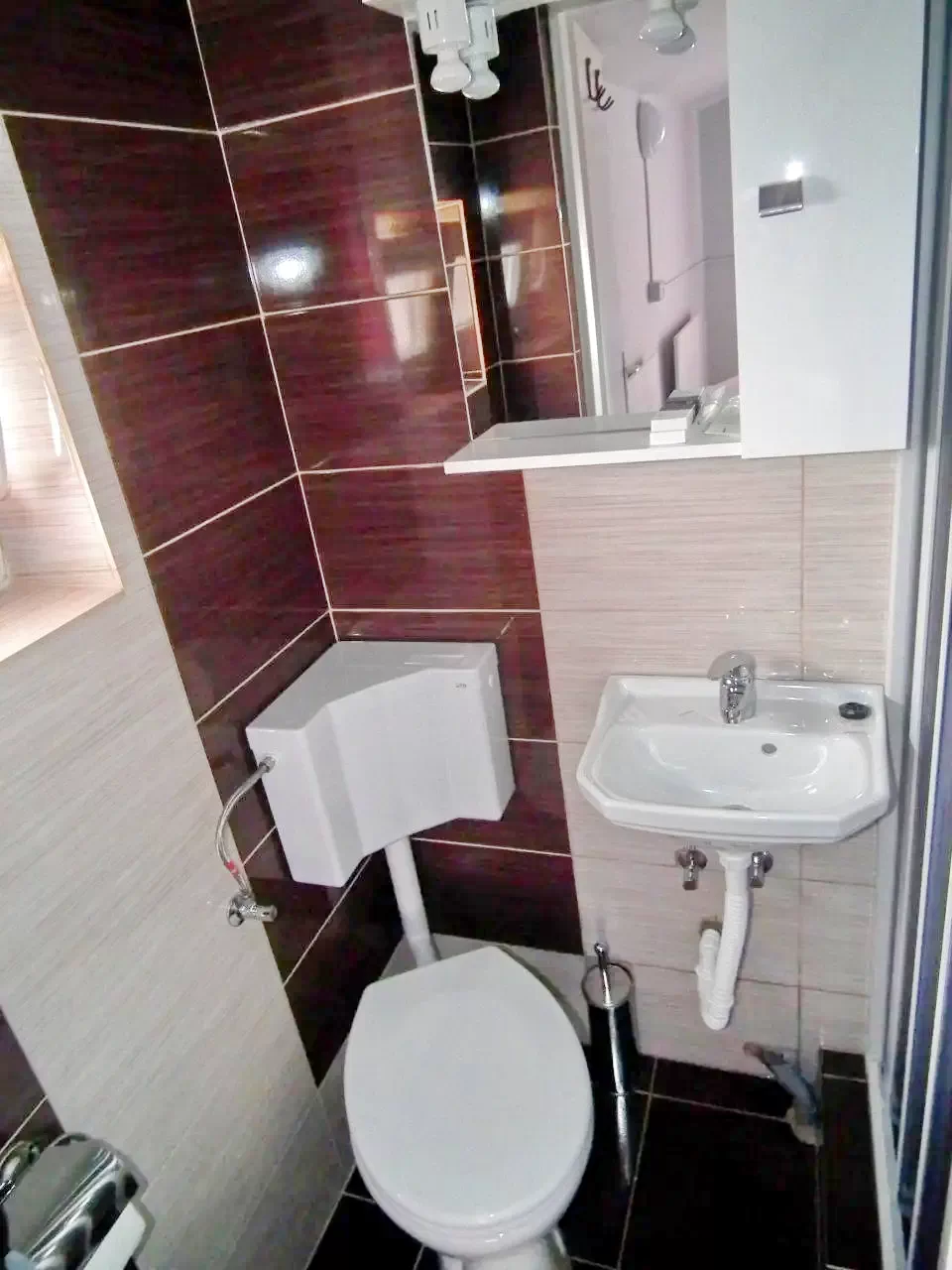 Gârda de Sus Cazare | Motel (K0402-40) Imaginea poate fi supusă drepturilor de autor. Se recomandă contactarea titularului drepturilor.