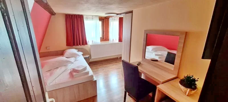 Gârda de Sus Cazare | Motel (K0402-60) Imaginea poate fi supusă drepturilor de autor. Se recomandă contactarea titularului drepturilor.