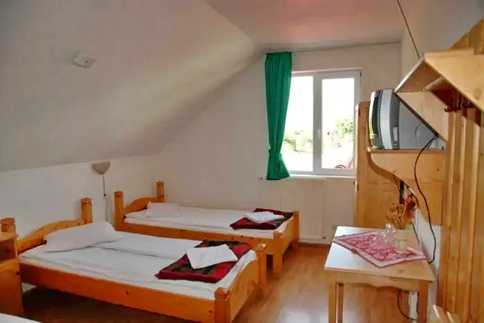 Vlăhița Cazare | Motel (K1141-9) Imaginea poate fi supusă drepturilor de autor. Se recomandă contactarea titularului drepturilor.