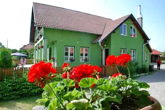 Szentegyháza Szállás | Motel (K1141-45) A kép szerzői jogvédelem alatt állhat. Javasolt a kapcsolatfelvétel a jog tulajdonossal.