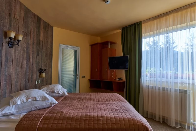 Vârtop Cazare | Pensiune turistică (K1458-21) Imaginea poate fi supusă drepturilor de autor. Se recomandă contactarea titularului drepturilor.