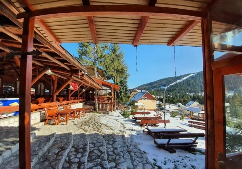 Vârtop Cazare | Pensiune turistică (K1458-43) Imaginea poate fi supusă drepturilor de autor. Se recomandă contactarea titularului drepturilor.