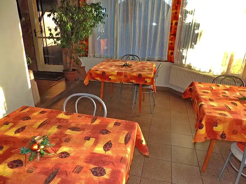 Budapest Szállás | Motel (K0757-27) A kép szerzői jogvédelem alatt állhat. Javasolt a kapcsolatfelvétel a jog tulajdonossal.