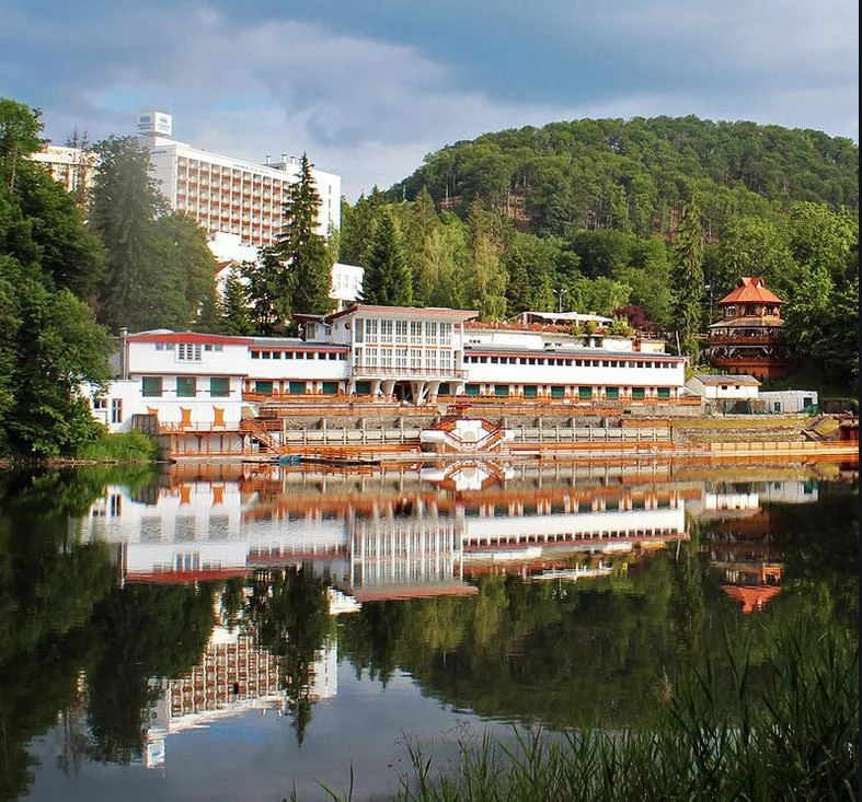 Cazare Sovata - Vila Ibis** | Szováta - Ibis Villa** . Imaginea poate fi supusă drepturilor de autor. Se recomandă contactarea titularului drepturilor.