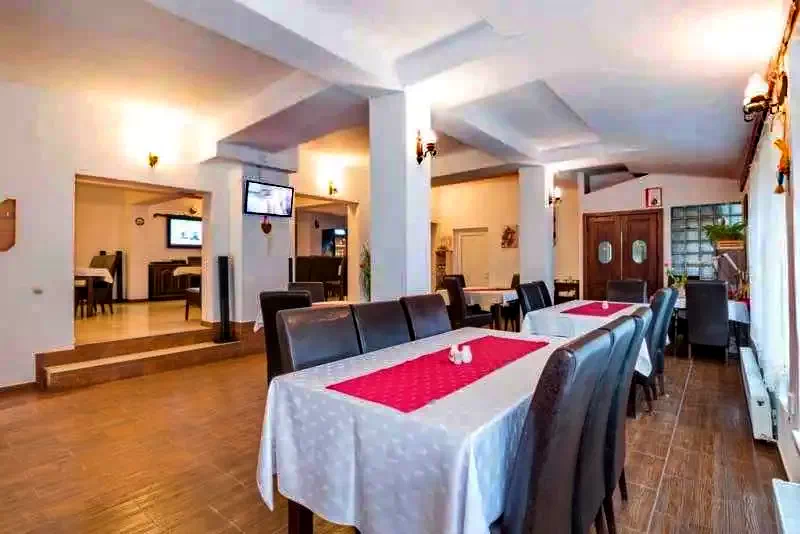 Bran Cazare | Motel (K0233-2) Imaginea poate fi supusă drepturilor de autor. Se recomandă contactarea titularului drepturilor.