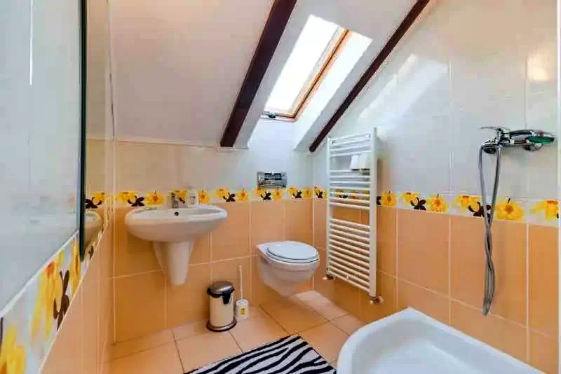 Bran Cazare | Motel (K0233-11) Imaginea poate fi supusă drepturilor de autor. Se recomandă contactarea titularului drepturilor.