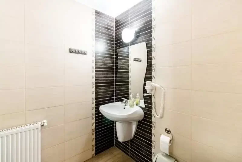 Bran Cazare | Motel (K0233-24) Imaginea poate fi supusă drepturilor de autor. Se recomandă contactarea titularului drepturilor.