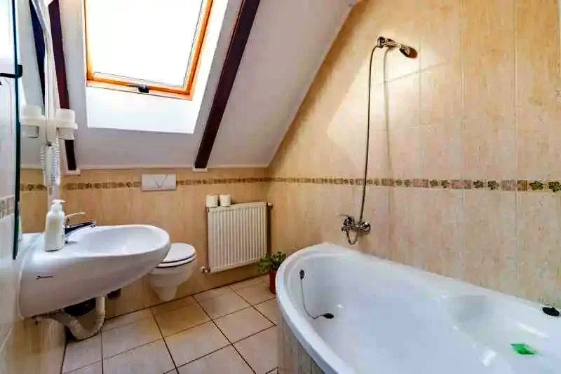 Bran Cazare | Motel (K0233-34) Imaginea poate fi supusă drepturilor de autor. Se recomandă contactarea titularului drepturilor.