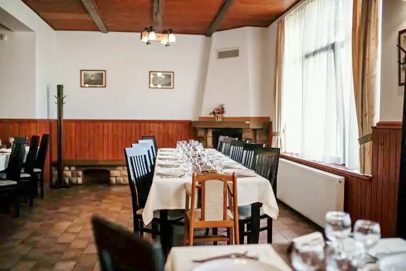 Vármező Szállás | Panzió (K0996-36) A kép szerzői jogvédelem alatt állhat. Javasolt a kapcsolatfelvétel a jog tulajdonossal. Vármező Szállás | Panzió (K0996-36) A kép szerzői jogvédelem alatt állhat. Javasolt a kapcsolatfelvétel a jog tulajdonossal.