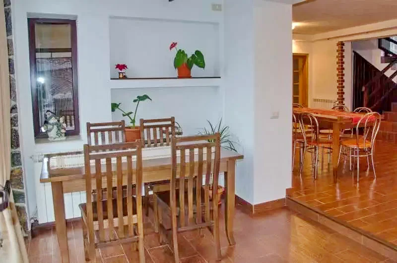 Corbeni Cazare | Motel (K0885-2) Imaginea poate fi supusă drepturilor de autor. Se recomandă contactarea titularului drepturilor.