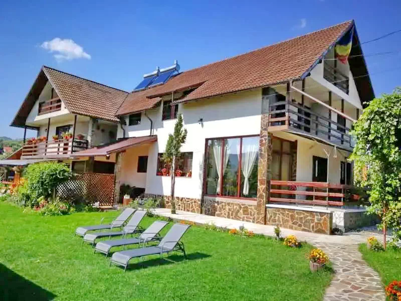 Corbeni Cazare | Pensiune (K0885-29) Imaginea poate fi supusă drepturilor de autor. Se recomandă contactarea titularului drepturilor.