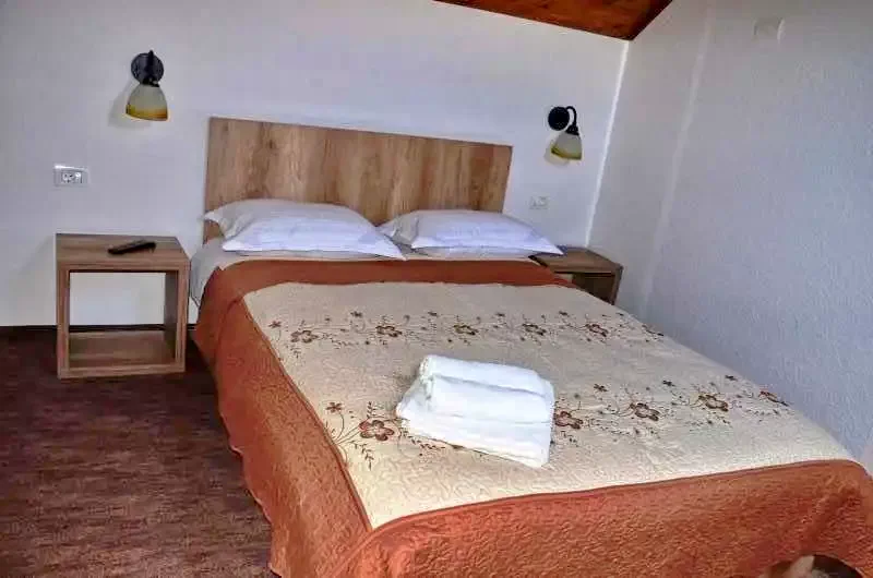  Szállás | Motel (K0885-32) A kép szerzői jogvédelem alatt állhat. Javasolt a kapcsolatfelvétel a jog tulajdonossal.