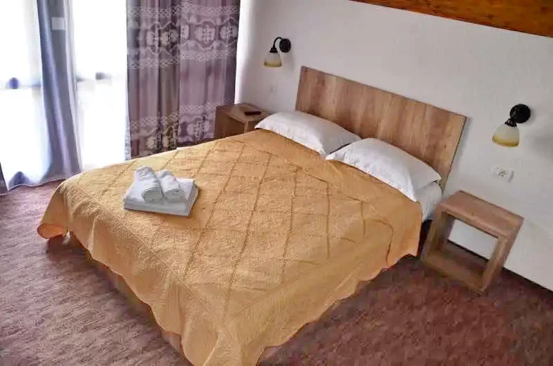 Corbeni Cazare | Motel (K0885-34) Imaginea poate fi supusă drepturilor de autor. Se recomandă contactarea titularului drepturilor.