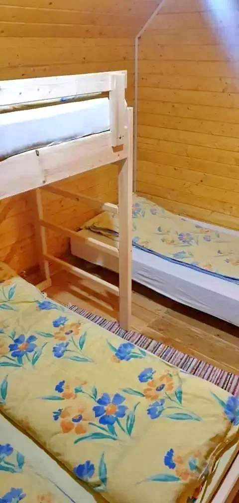 Gheorgheni Cazare | Cabană (K0250-7) Imaginea poate fi supusă drepturilor de autor. Se recomandă contactarea titularului drepturilor. Gheorgheni Cazare | Cabană (K0250-7) Imaginea poate fi supusă drepturilor de autor. Se recomandă contactarea titularului drepturilor.