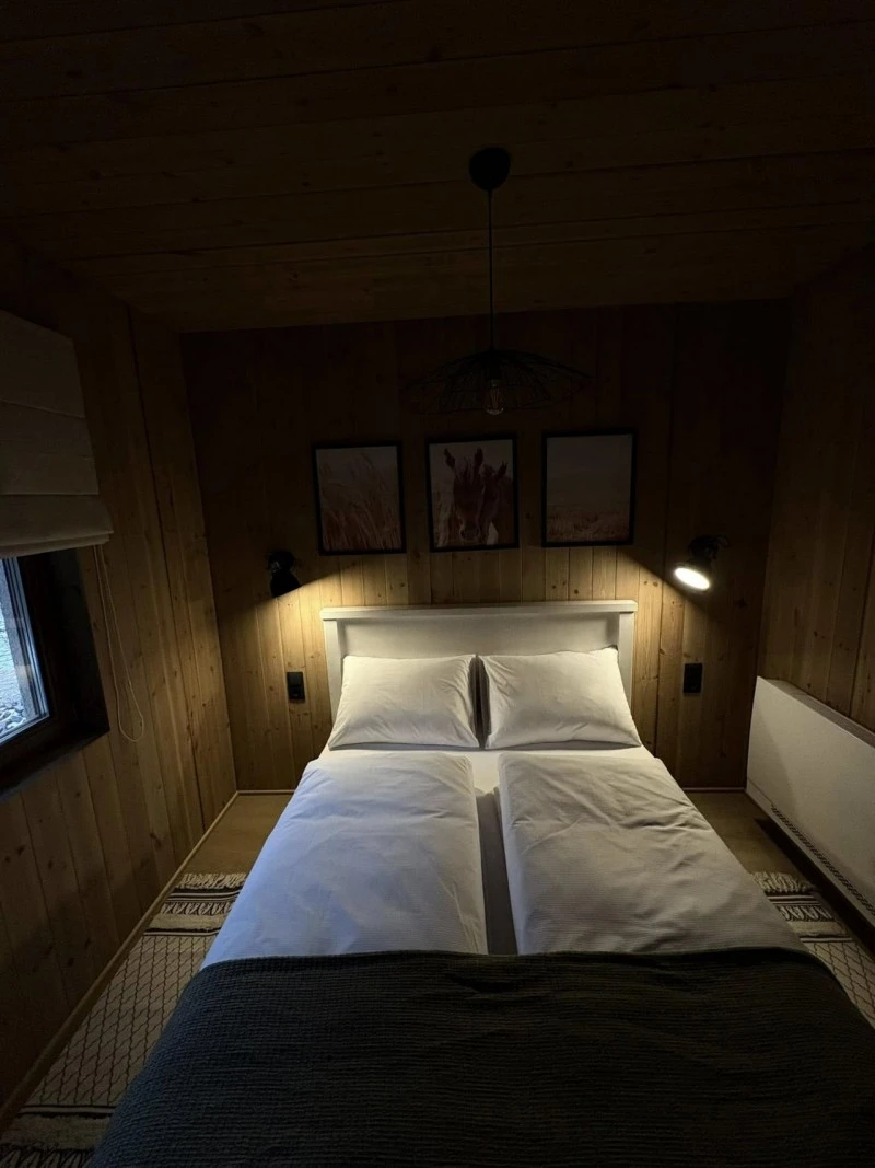 Madarasi Hargita Szállás | Üdülőfalu (K0479-57) A kép szerzői jogvédelem alatt állhat. Javasolt a kapcsolatfelvétel a jog tulajdonossal.