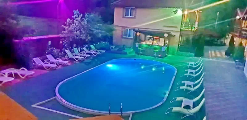 Herkulesfürdő Szállás | Motel (K0892-1) A kép szerzői jogvédelem alatt állhat. Javasolt a kapcsolatfelvétel a jog tulajdonossal.