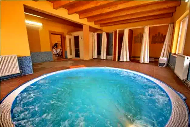 Cazare Băile Herculane - Căsuțele Casa Ecologică*** | Herkulesfürdő - Casa Ecologică Házak*** . Imaginea poate fi supusă drepturilor de autor. Se recomandă contactarea titularului drepturilor.