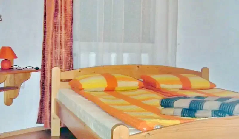 Băile Tușnad Cazare | Camping / Popas turistic (K0698-7) Imaginea poate fi supusă drepturilor de autor. Se recomandă contactarea titularului drepturilor.